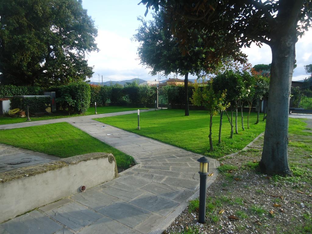 Suite La Badia Scandicci Ruang foto